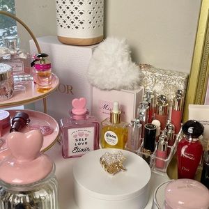 FOR SHOW Makeup & Skincare 🛍️ Unlisted October 💗